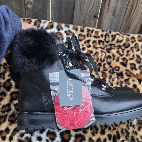 Lauren Ralph Lauren Women's Black Fur-Lined Boots Size 7.5B - Picture 4 of 14